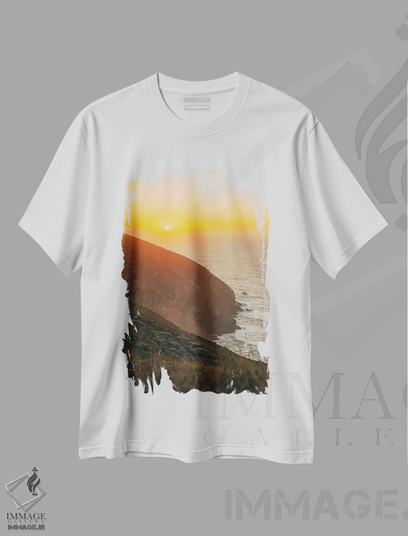 تیشرت طرح دار غروب پوینت ریِس، دکور ساحلی اثر جان بیلوس | immage.ir