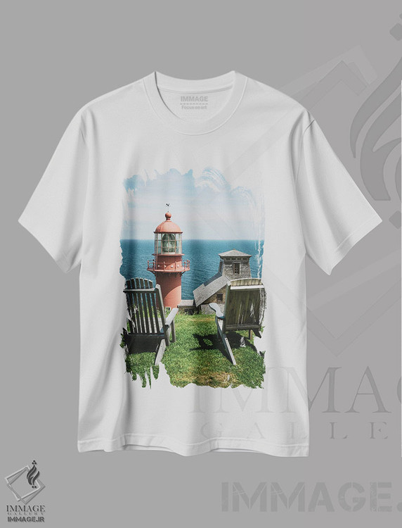 تیشرت طرح دار نشسته در فانوس دریایی پوئنت-آ-لا-رنومه II، تزئینی اثر جان بیلوس | immage.ir