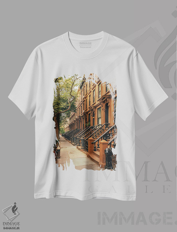 تیشرت طرح دار خانه های آجری کوبل هیل I، مدیوم اثر جان بیلوس | فروشگاه ایماژ