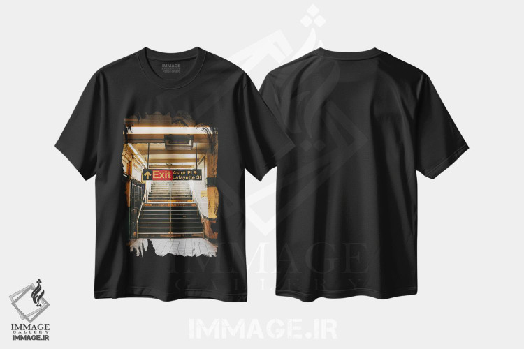 تیشرت طرح دار خروجی متروی آستور پلیس، تزئینی اثر جان بیلوس | immage.ir