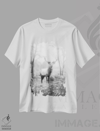 تیشرت طرح دار گوزن محو، عکاسی سیاه و سفید اثر فایو بای فایو کالکتیو | فروشگاه ایماژ