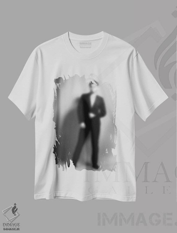 تیشرت طرح دار جولیان محو، عکاسی سیاه و سفید اثر فایو بای فایو کالکتیو | immage.ir