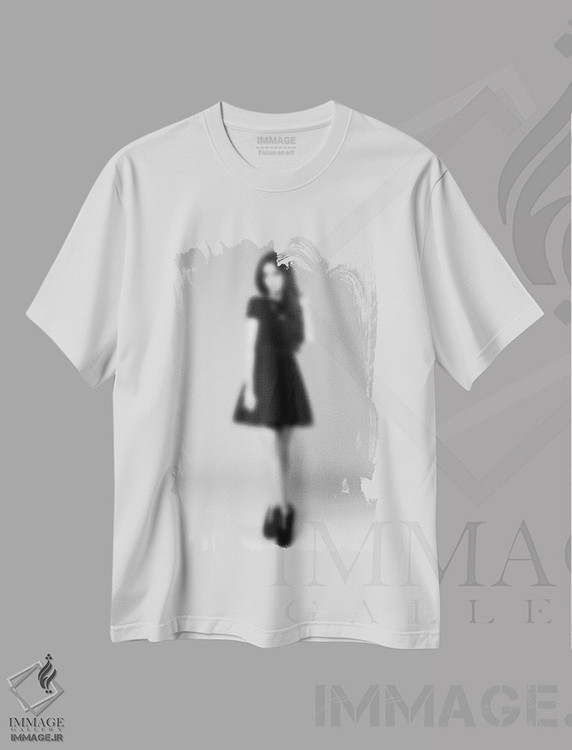 تیشرت طرح دار کوتور محو، عکاسی سیاه و سفید اثر فایو بای فایو کالکتیو | فروشگاه ایماژ