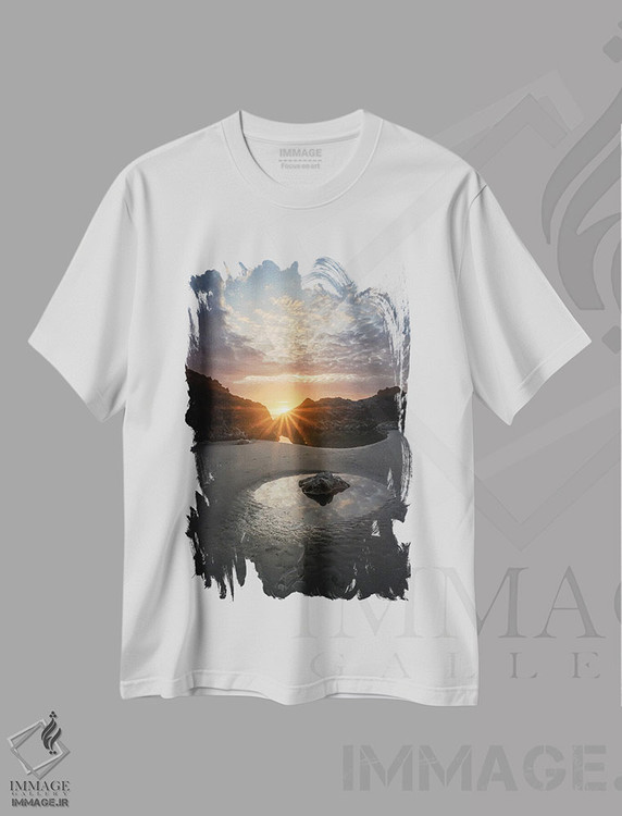 تیشرت طرح دار حوضچه بازتابی، مدیوم اثر استیو برکلی | فروشگاه ایماژ