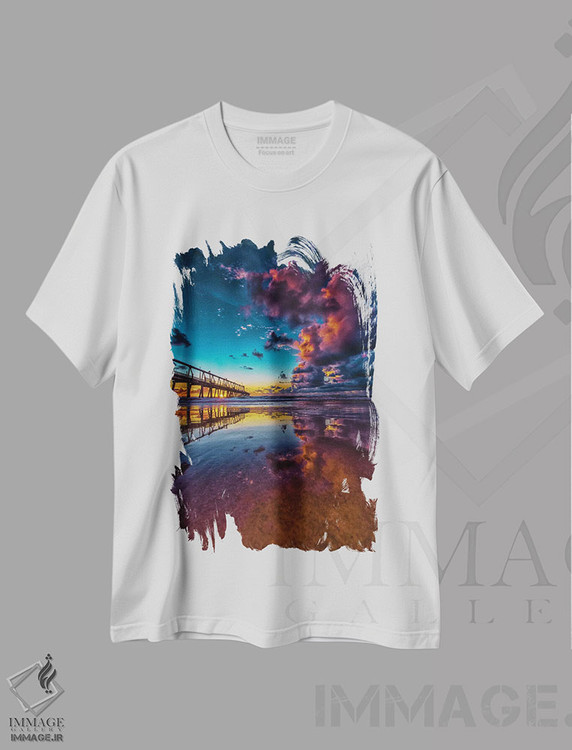 تیشرت طرح دار بازتاب اسکله، مدیوم اثر بن مولدر | immage.ir