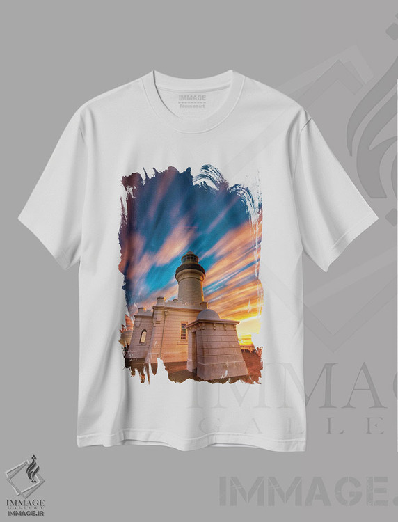 تیشرت طرح دار فانوس دریایی، مدیوم اثر بن مولدر | immage.ir
