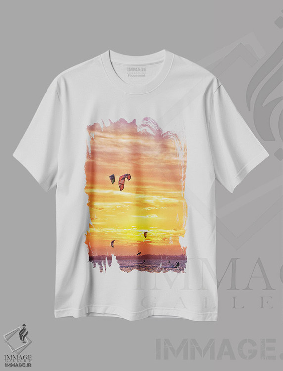 تیشرت طرح دار کایت سوار، مدیوم اثر بن مولدر | immage.ir