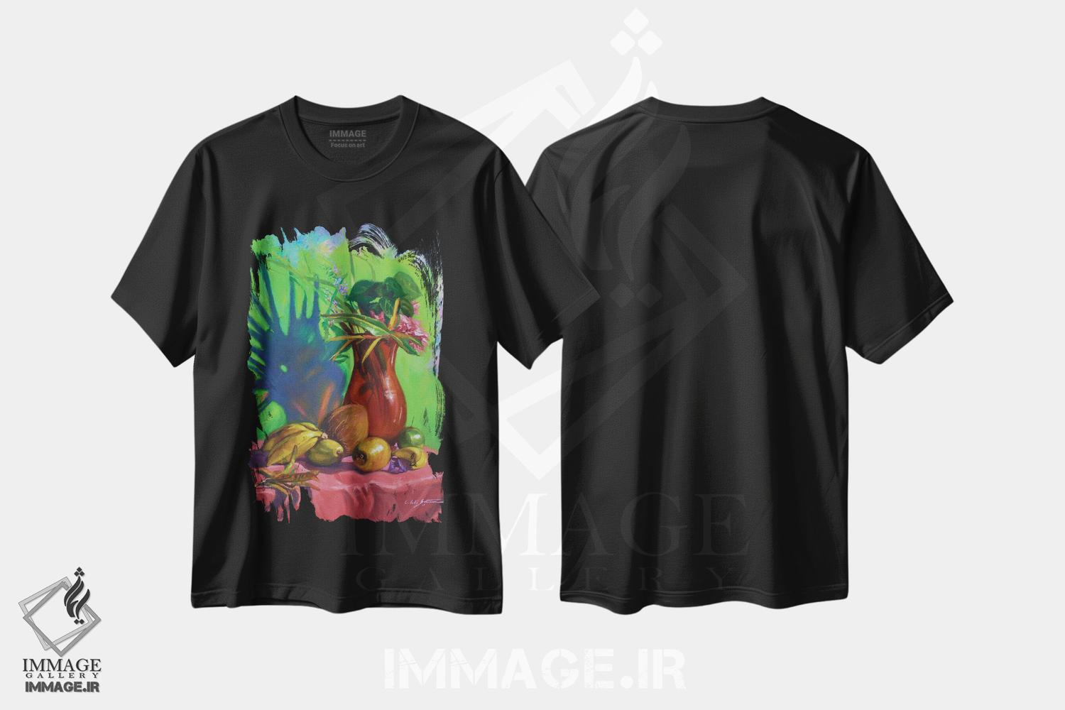 تیشرت طرح دار دسته گل حیاط، ۲۰۱۷، هنر آمریکایی آفریقایی تبار اثر کالین بوتمن | immage.ir
