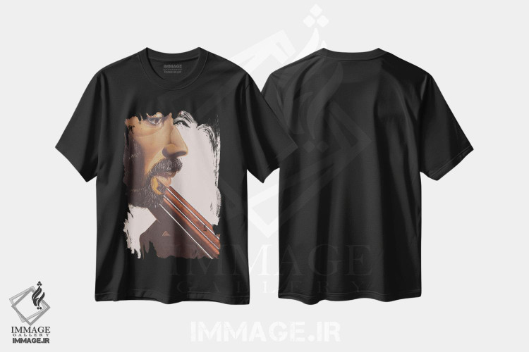 تیشرت طرح دار نوازندهٔ بیس چهارم، ۲۰۰۷، هنر فاخر کلاسیک اثر کاریا موچره را | immage.ir
