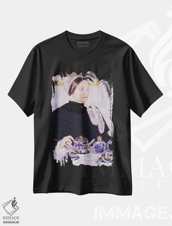تیشرت طرح دار بانویی در میز چای، ۱۸۸۳–۸۵، هنر فاخر کلاسیک اثر مری استیونسون کاسات | immage.ir