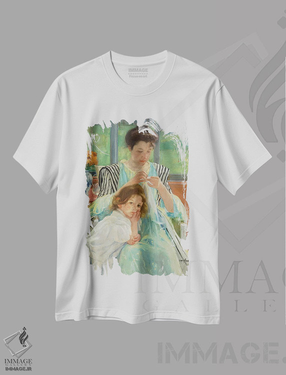 تیشرت طرح دار مادر جوان در حال خیاطی، ۱۹۰۰، هنر فاخر کلاسیک اثر مری استیونسون کاسات | immage.ir