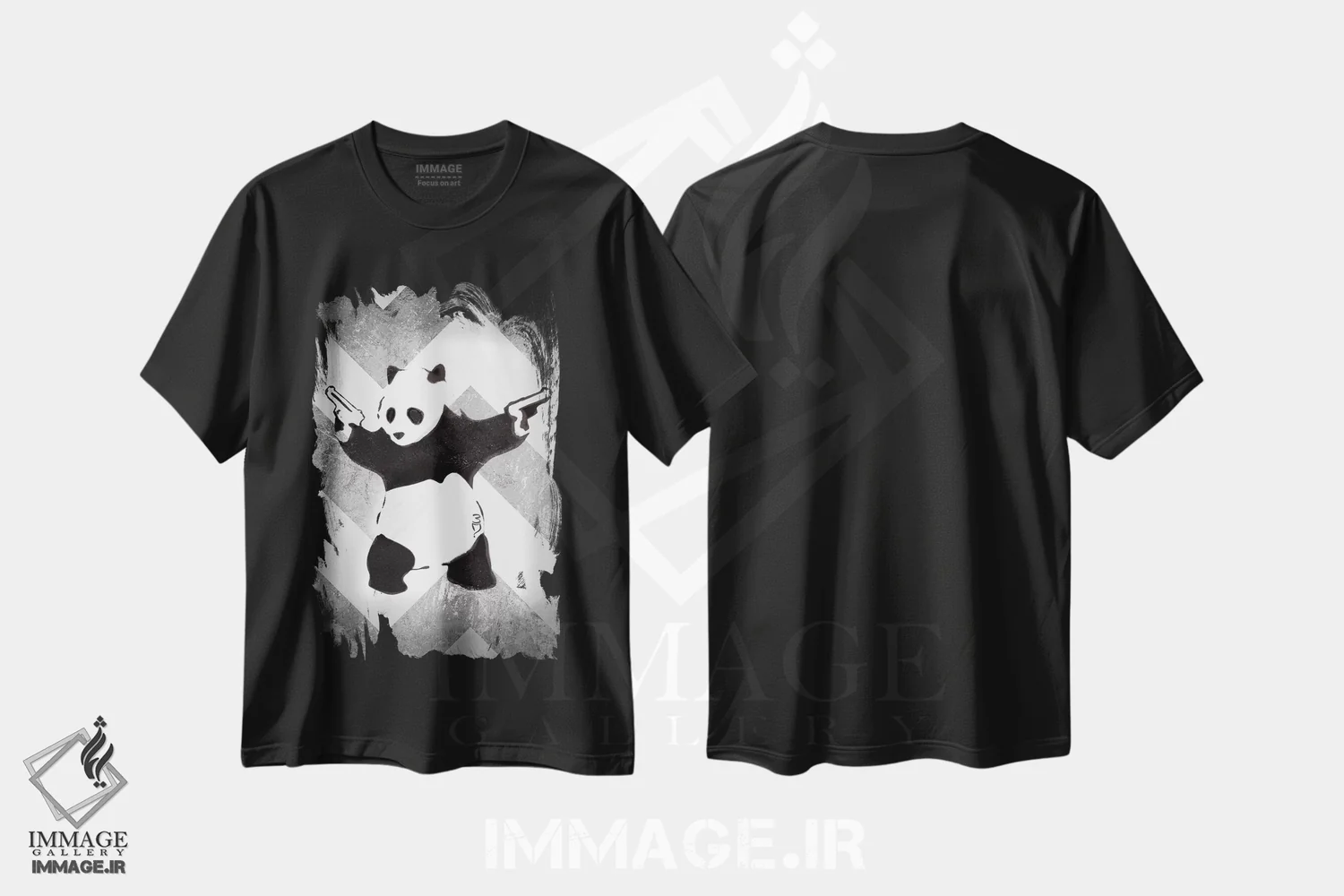 تیشرت طرح دار پاندا با اسلحه روی شورون نقره ای، هنر خیابانی اثر هنرمند ناشناس | immage.ir