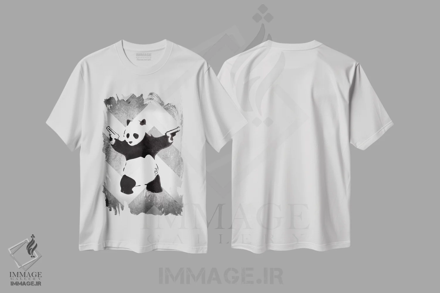 تیشرت طرح دار پاندا با اسلحه روی شورون نقره ای، هنر خیابانی اثر هنرمند ناشناس | immage.ir