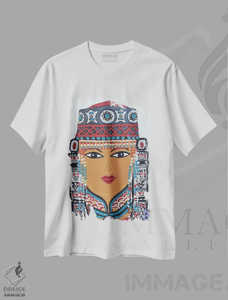 تیشرت طرح دار دختر جوان از مغولستان، دکور آسیایی اثر بریت بردال نیلسن | immage.ir