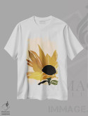 تیشرت سفید طرح دار گل آفتابگردان، هنر دیجیتال اثر بریا نیکول | immage.ir