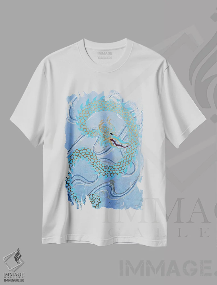 تیشرت سفید طرح دار اژدهای آبی، دکور آسیایی اثر بریت بردال نیلسن | فروشگاه ایماژ