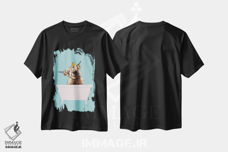 تیشرت مشکی طرح دار گاو کوهستانی بازیگوش در وان حمام، هنر دیجیتال اثر بگ نوز ورک | فروشگاه ایماژ