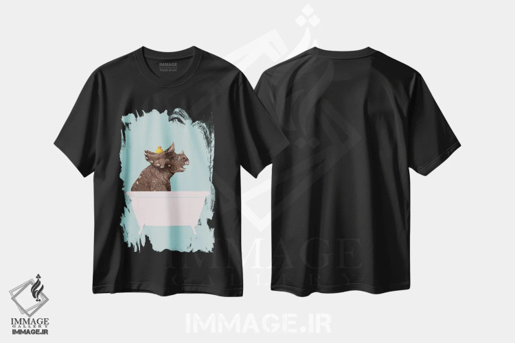 تیشرت مشکی طرح دار تریسراتوپس در وان حمام، هنر دیجیتال اثر بگ نوز ورک | immage.ir