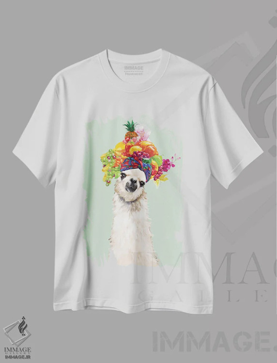 تیشرت سفید طرح دار لاما با تاج گل میوه ای در رنگ سبز، هنر دیجیتال اثر بگ نوز ورک | immage.ir