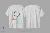 تیشرت سفید طرح دار لامای شیطان که آدامس بادکنکی در رنگ سبز فوت می کند، تزئینی اثر بگ نوز ورک | immage.ir