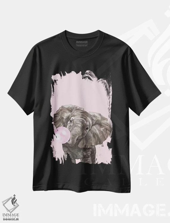 تیشرت مشکی طرح دار فیل با آدامس بادکنکی در رنگ صورتی، هنر دیجیتال اثر بگ نوز ورک | immage.ir