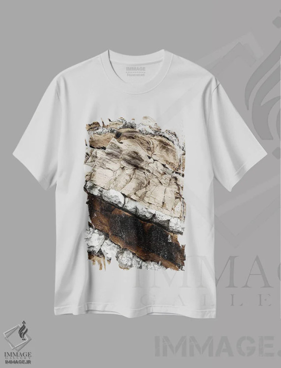 تیشرت سفید طرح دار صخره های دریایی، مدیوم اثر ۳۳ استخوان شکسته | فروشگاه ایماژ