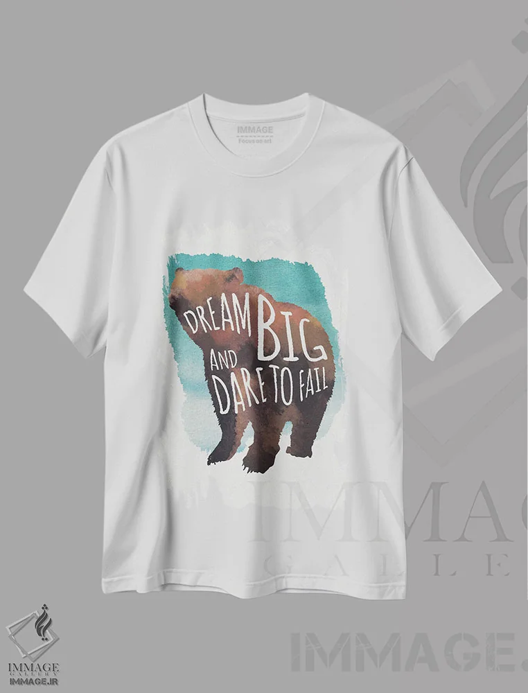تیشرت سفید طرح دار بزرگ رویا ببین، دکور کلبه و لژ اثر ۳۳ استخوان شکسته | فروشگاه ایماژ