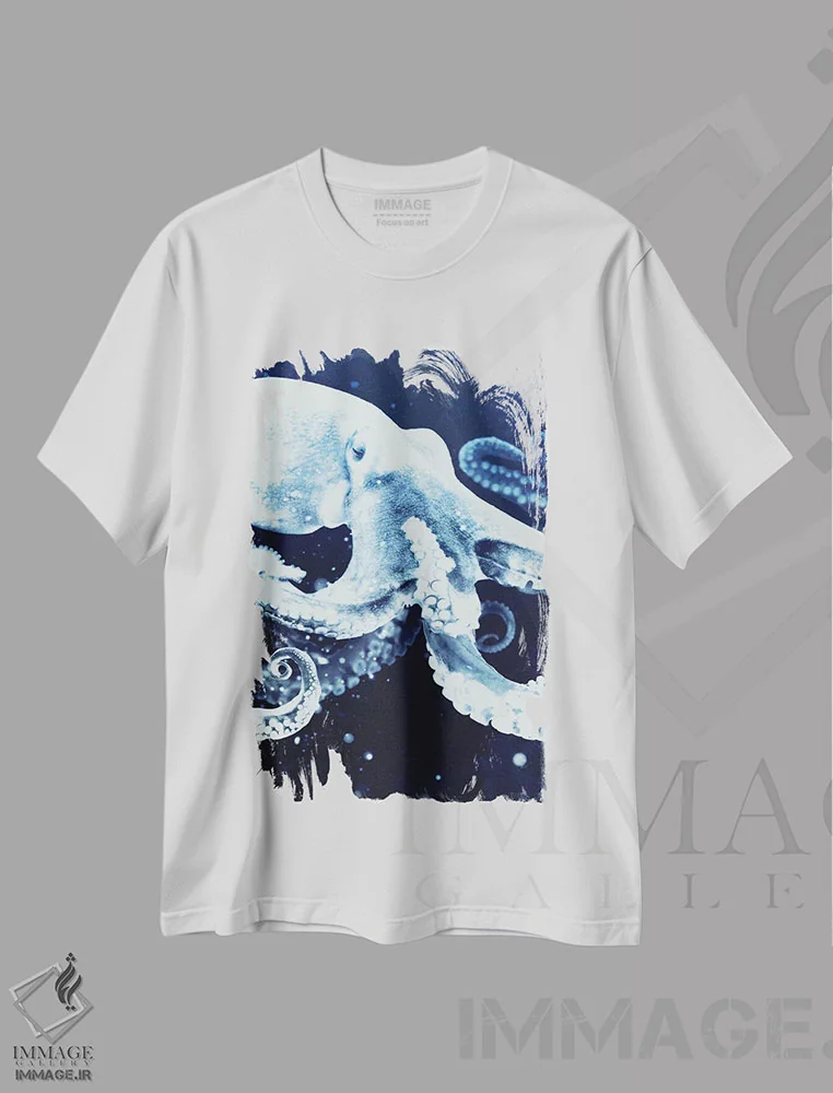 تیشرت سفید طرح دار اختاپوس نیلی، دکور ساحلی اثر ۳۳ استخوان شکسته | immage.ir