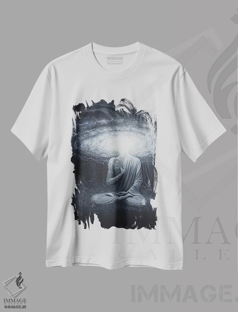 تیشرت سفید طرح دار در آغوش گرفتن لحظهٔ اکنون، تزئینی اثر آدریان بوردَا | فروشگاه ایماژ