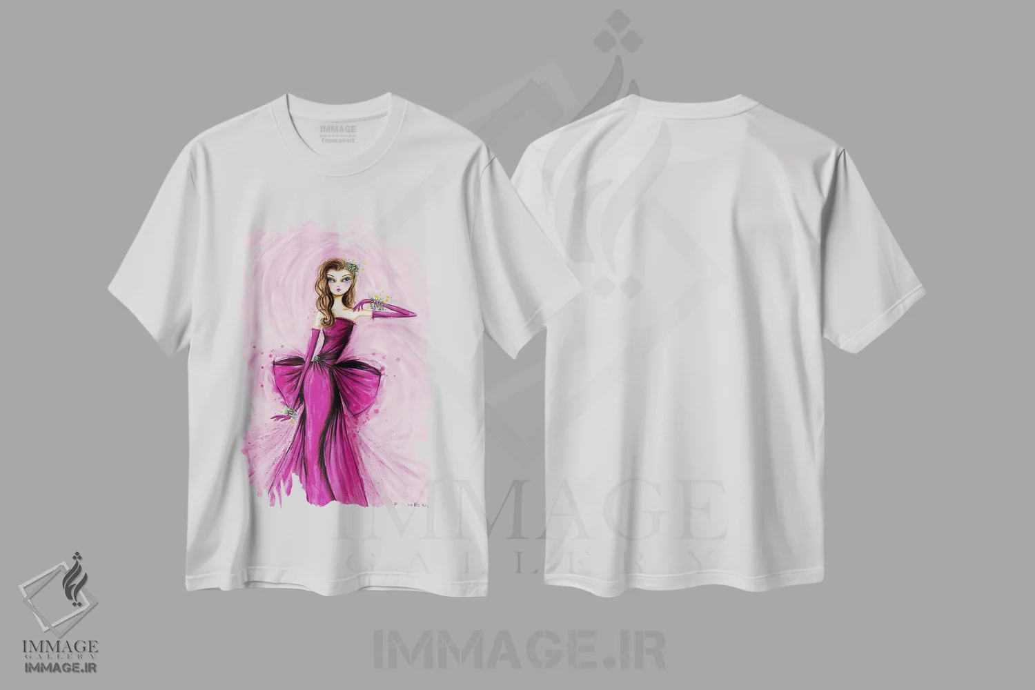 تیشرت سفید طرح دار ستارهٔ کوچک با لباسی به رنگ سرخابی، مدیوم اثر بلا پیلار | فروشگاه ایماژ