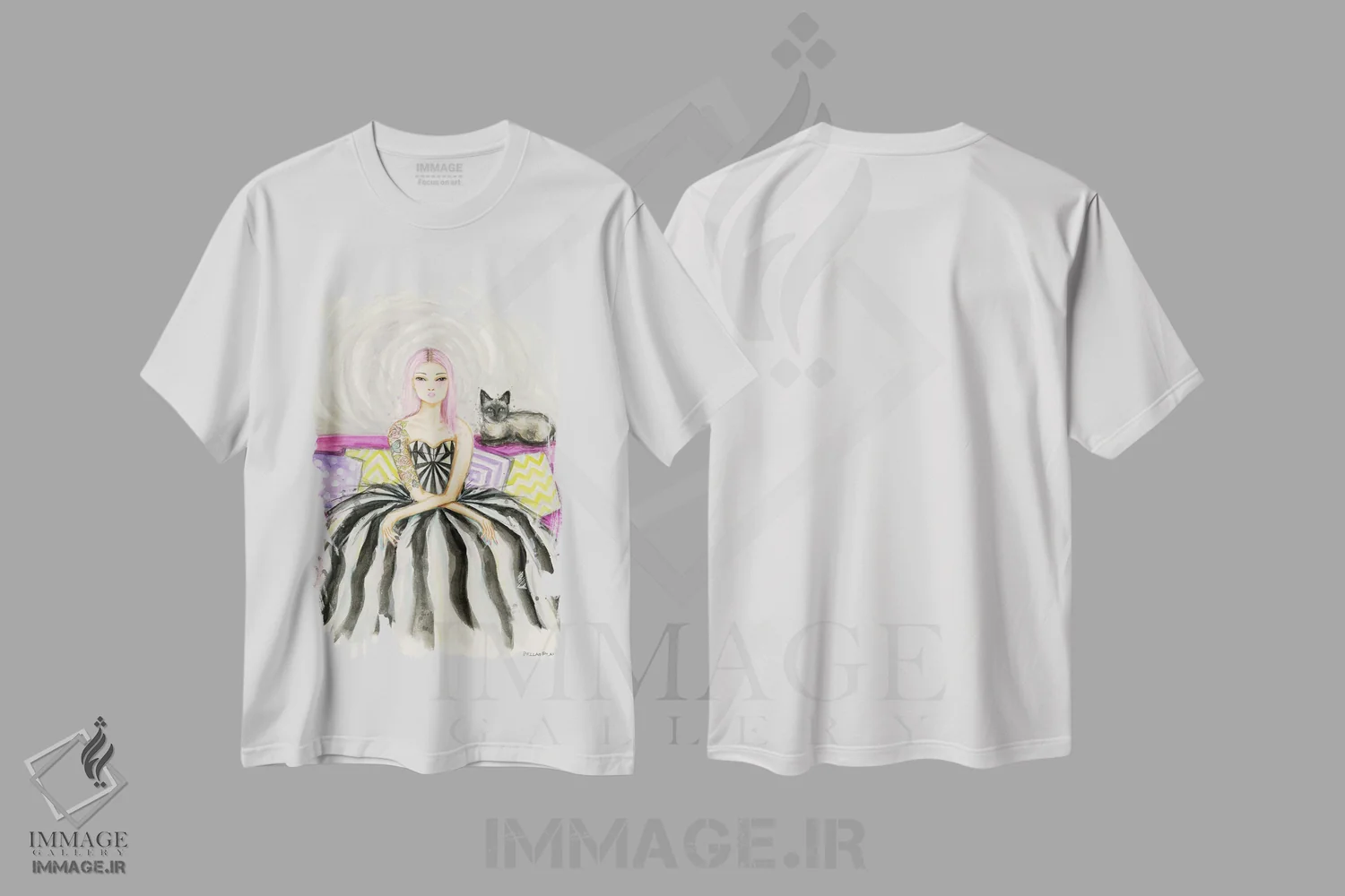 تیشرت سفید طرح دار رنگ بندی سیامی اثر بلا پیلار | immage.ir