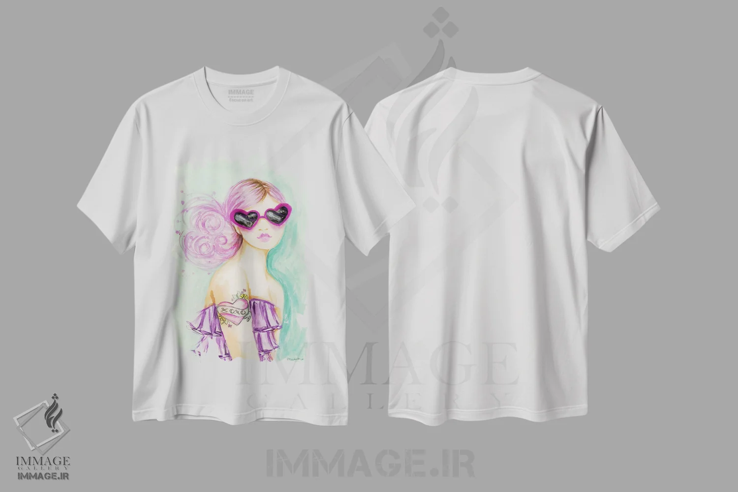 تیشرت سفید طرح دار بوس و بغل، مدیوم اثر بلا پیلار | فروشگاه ایماژ