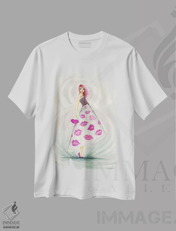 تیشرت سفید طرح دار باید رژلب و کیف را ست کنی اثر بلا پیلار | immage.ir