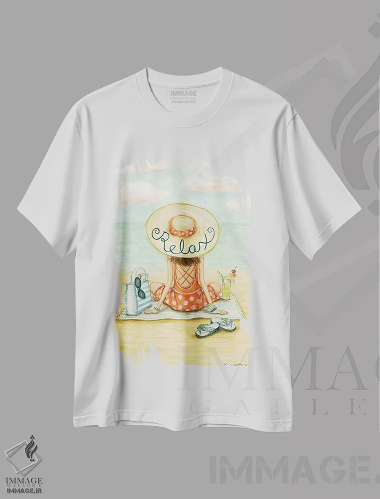 تیشرت سفید طرح دار آرام باش، امروز روز ساحل است اثر بلا پیلار | فروشگاه ایماژ