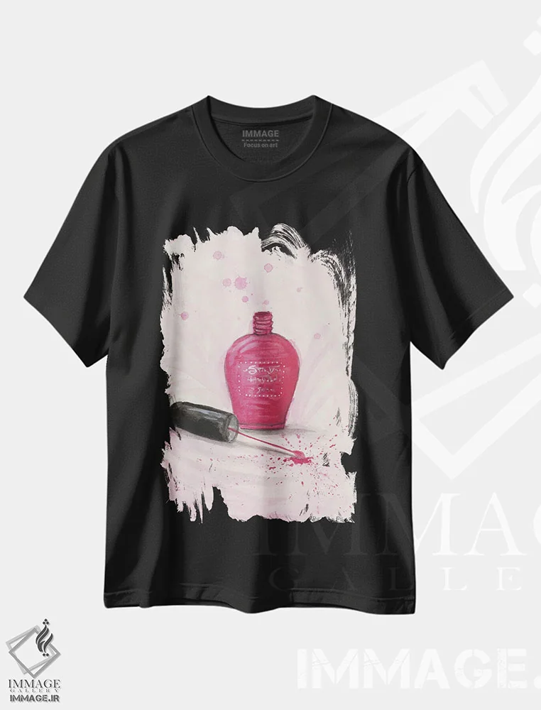 تیشرت مشکی طرح دار لاک ناخن، مدیوم اثر بلا پیلار | immage.ir