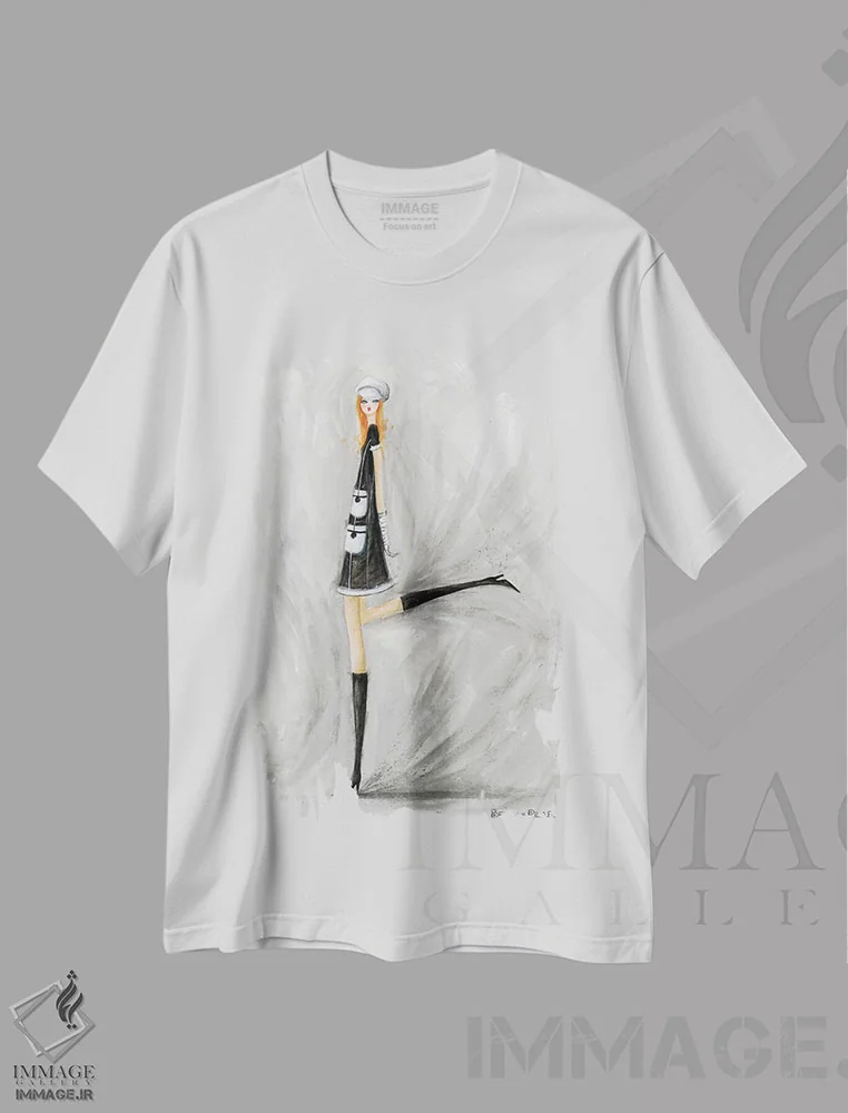 تیشرت سفید طرح دار دختر جیمز باند، مدیوم اثر بلا پیلار | immage.ir