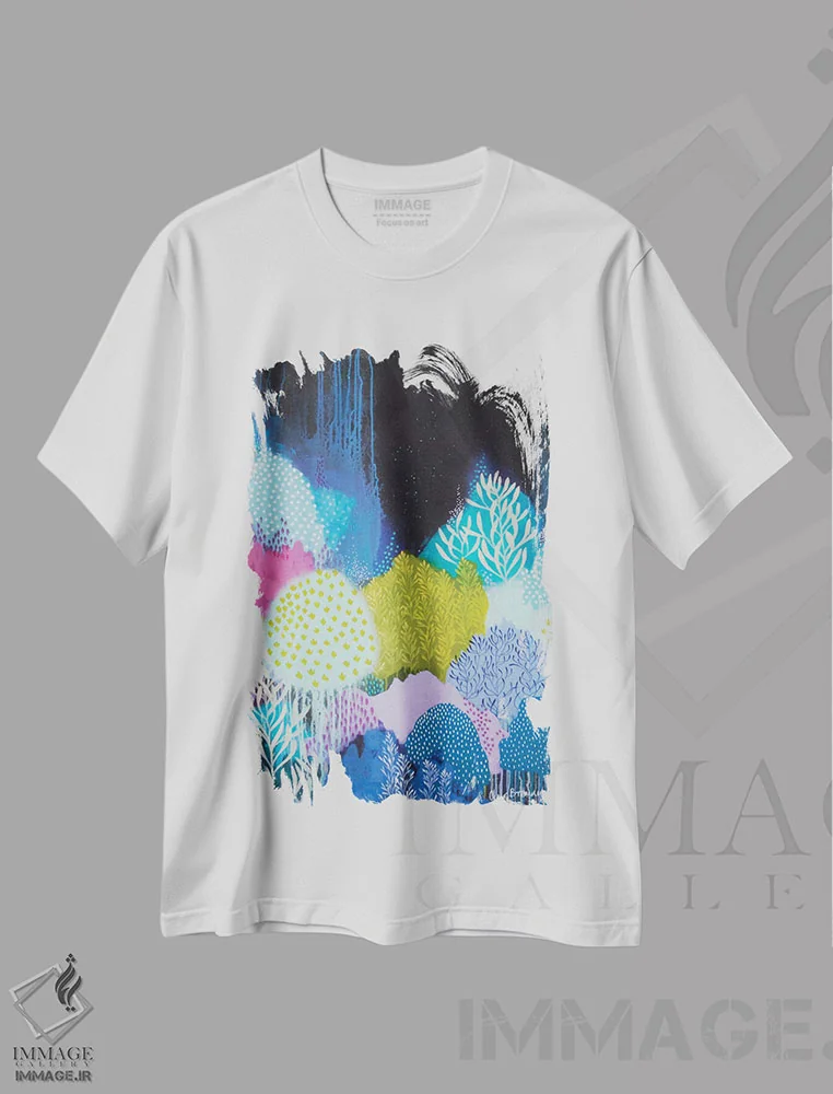 تیشرت سفید طرح دار شکوفه های شب، آبستره اثر کلر برمنر | immage.ir