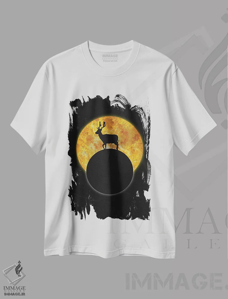تیشرت سفید طرح دار گوزن روی ماه اثر باروف | immage.ir