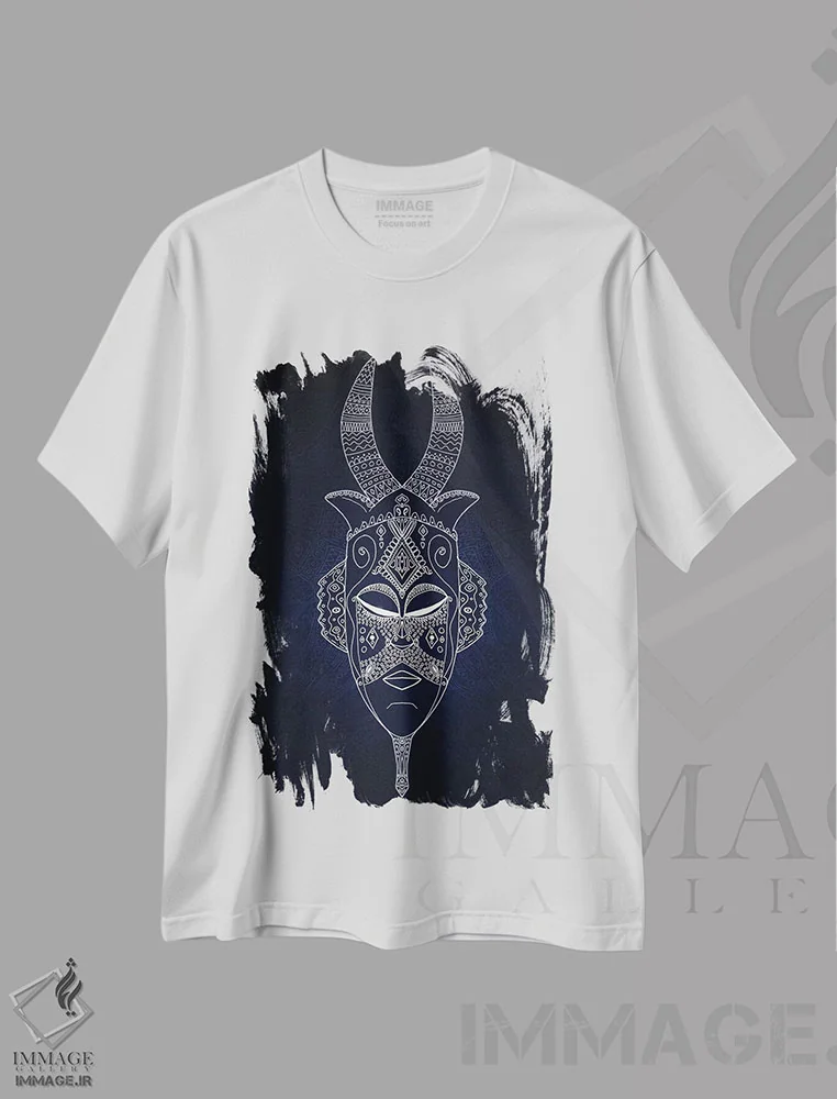 تیشرت سفید طرح دار نقاب قبیله ای شاخدار ۲، دکور آفریقایی اثر باروف | فروشگاه ایماژ