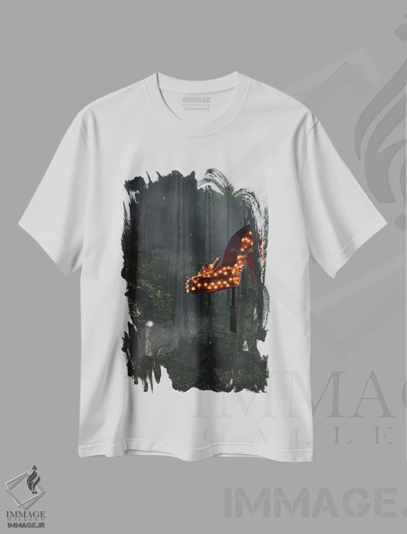 تیشرت سفید طرح دار هیچ جا خانه خود آدم نمی شود، هنر دیجیتال اثر جیسون بروک | فروشگاه ایماژ