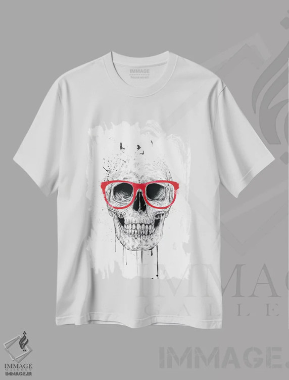 تیشرت سفید طرح دار جمجمه با عینک قرمز، هنر دیجیتال اثر بالازس شولتی | فروشگاه ایماژ
