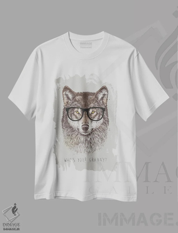 تیشرت سفید طرح دار مادربزرگت کیه؟، هنر دیجیتال اثر بالازس شولتی | immage.ir