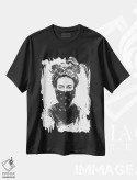تیشرت مشکی طرح دار دختر یاغی، هنر تزئینی سیاه و سفید اثر بالازس شولتی | فروشگاه ایماژ