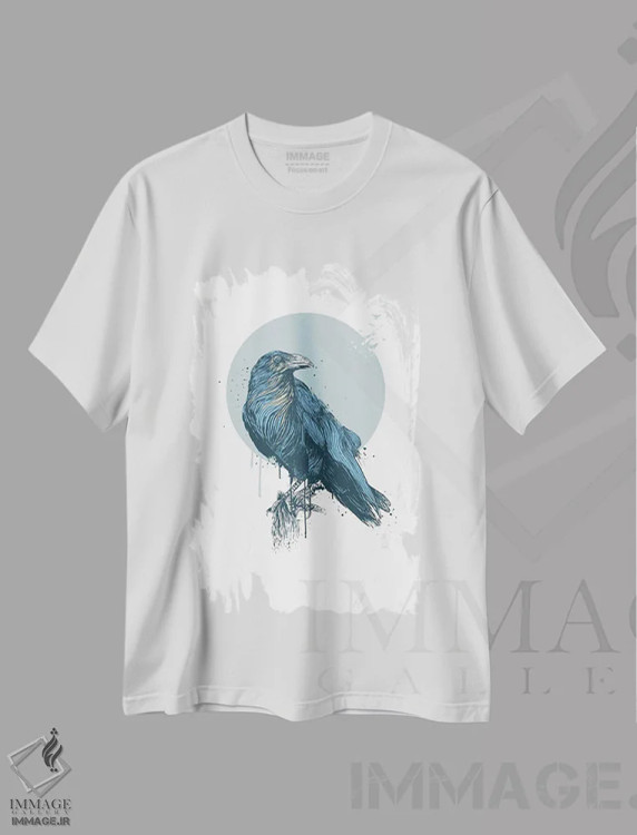 تیشرت سفید طرح دار کلاغ آبی، هنر دیجیتال اثر بالازس شولتی | فروشگاه ایماژ