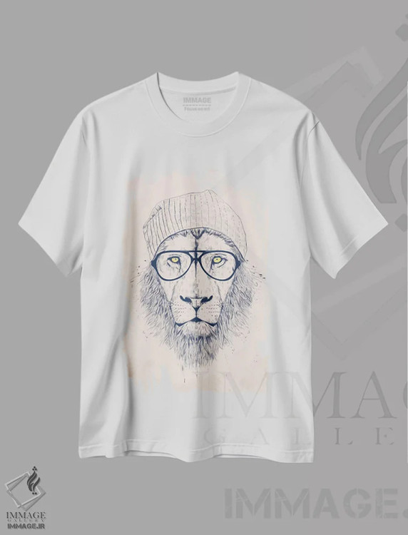 تیشرت سفید طرح دار شیر باحال، هنر دیجیتال اثر بالازس شولتی | فروشگاه ایماژ