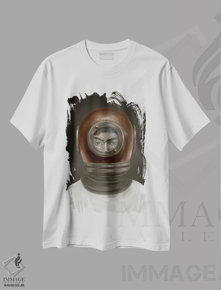 تیشرت سفید طرح دار خودنگاره، هنر دیجیتال اثر بالازس شولتی | immage.ir