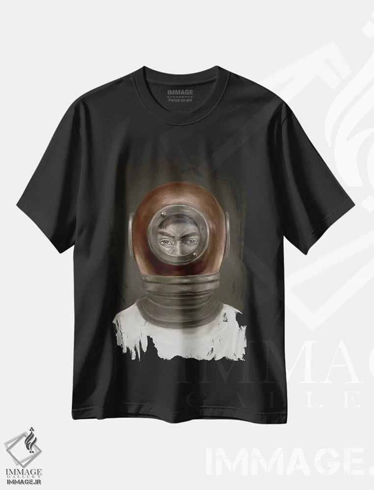 تیشرت مشکی طرح دار خودنگاره، هنر دیجیتال اثر بالازس شولتی | فروشگاه ایماژ