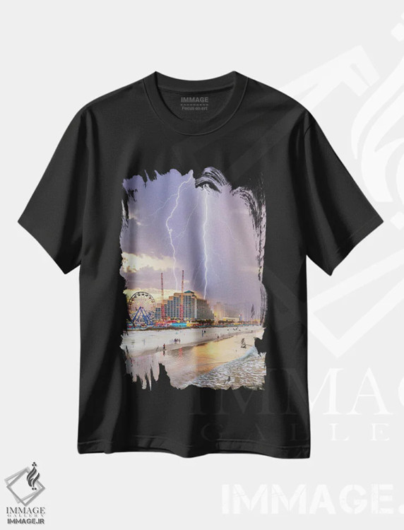 تیشرت مشکی طرح دار هرج و مرج در ساحل دیتونا، عکاسی هوایی اثر برنت شاونور | فروشگاه ایماژ