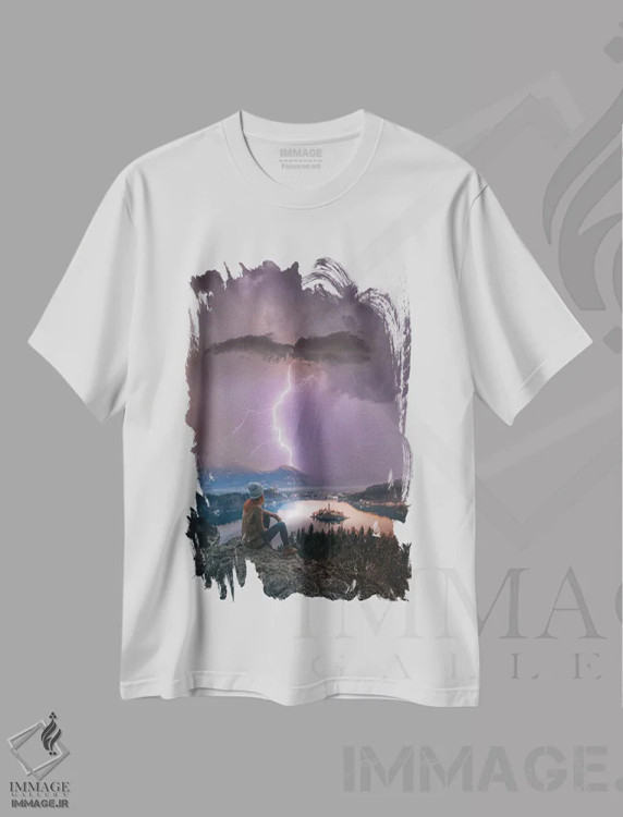 تیشرت سفید طرح دار اندیشه های دریاچه بلد، عکاسی هوایی اثر برنت شاونور | immage.ir