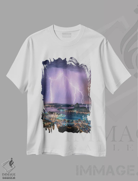 تیشرت سفید طرح دار نورهای ریو، عکاسی هوایی اثر برنت شاونور | فروشگاه ایماژ